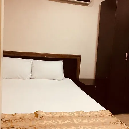 Amina Sultan Coffee House Hotel *